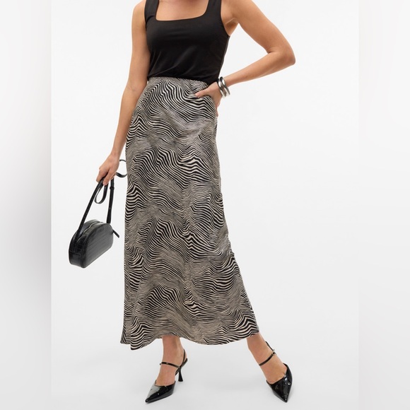 ZARA ANIMAL PRINT MAXI SKIRT - TAN SIZE SMALL (PREOWNED) - Picture 3 of 14